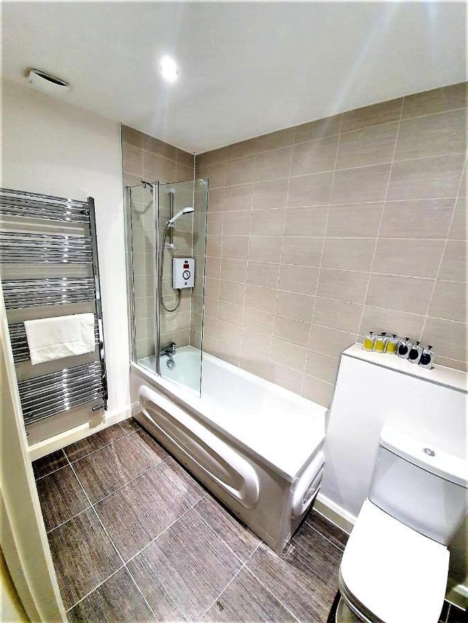 Manchester Holiday Apartment Exterior photo