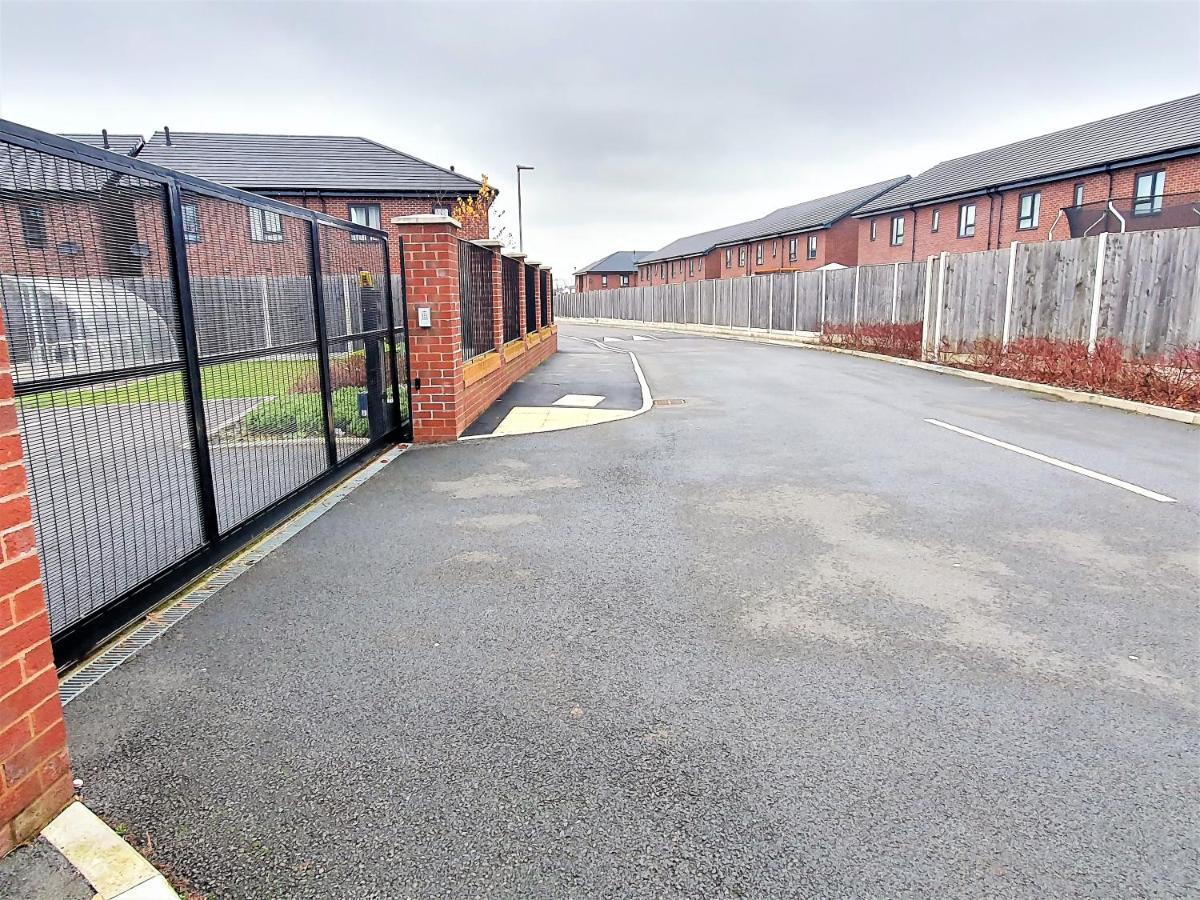 Manchester Holiday Apartment Exterior photo